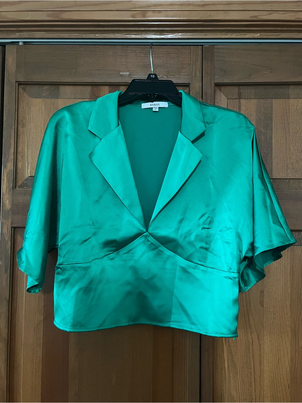 Ro & De Emerald Green Satin Cropped Notch-Collar Blouse